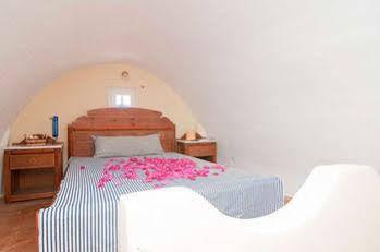 Atlantida Holiday Club Hotel Akrotiri  Bagian luar foto